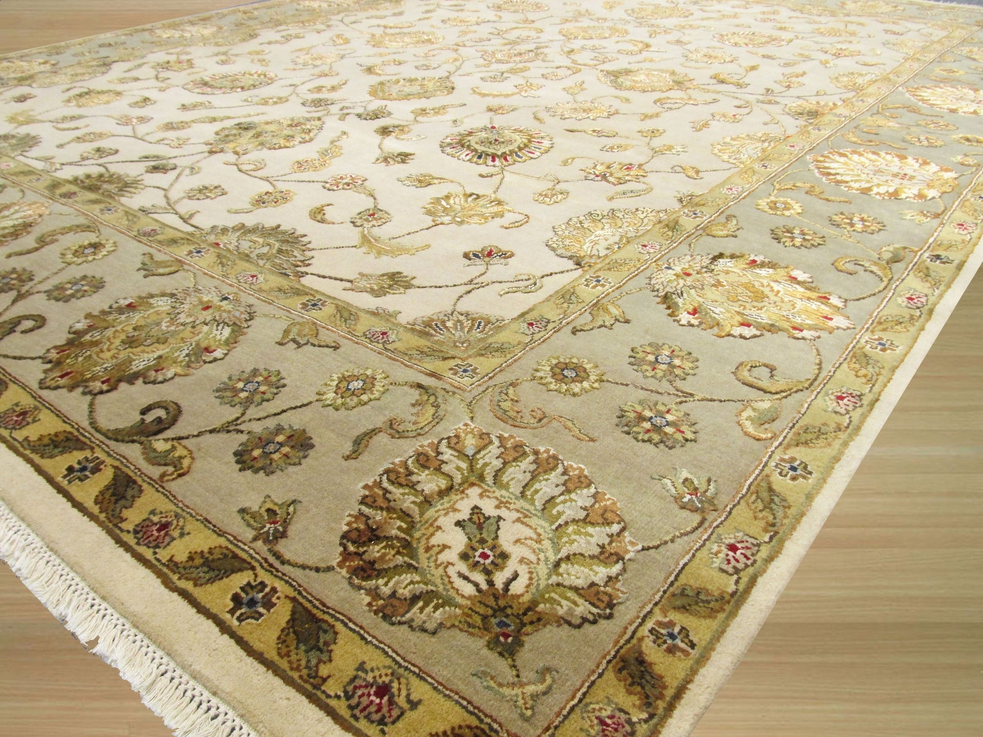 Traditional Oriental Flower Jaipur Rug