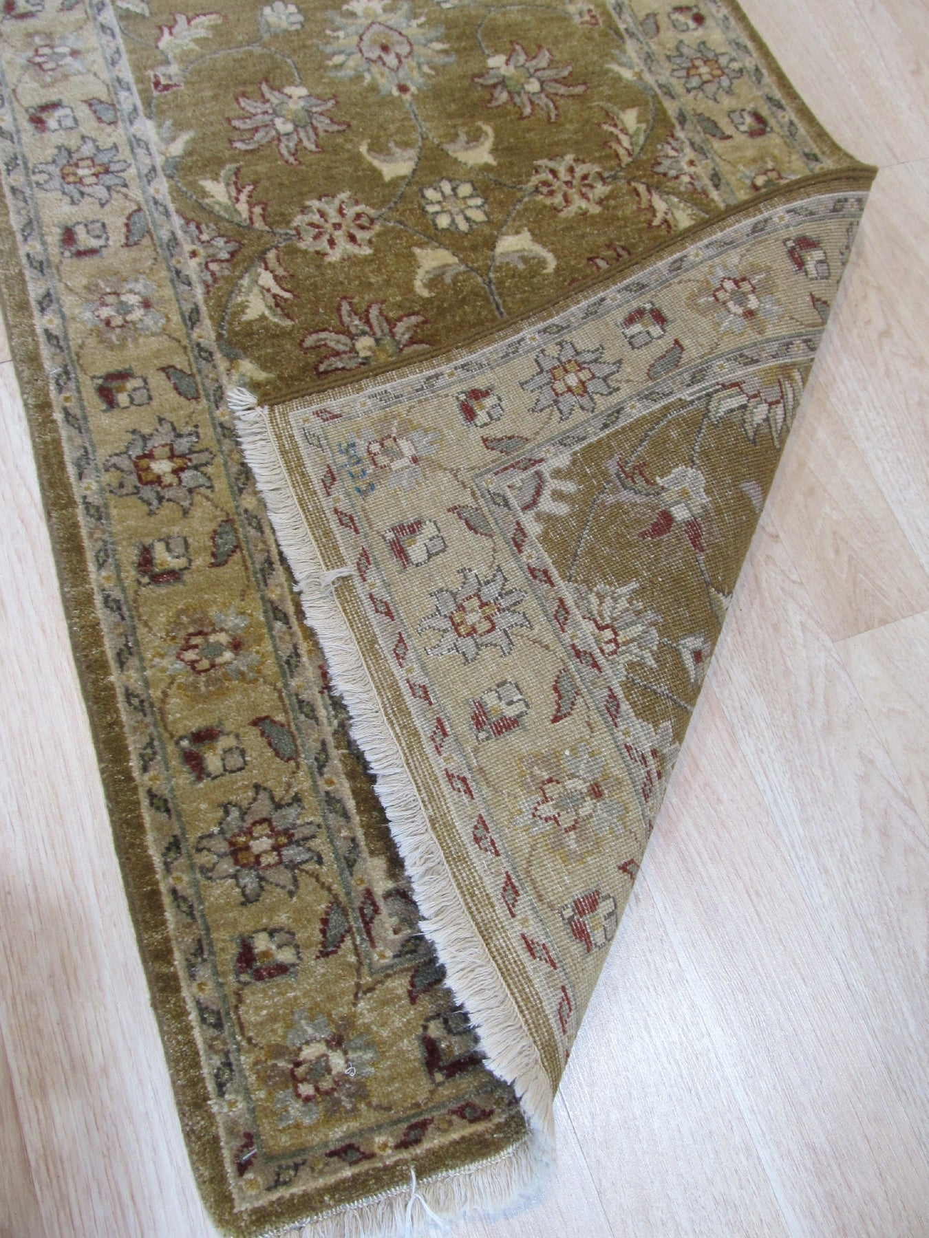 Agra Hand-Knotted Wool Oriental Runner Rug