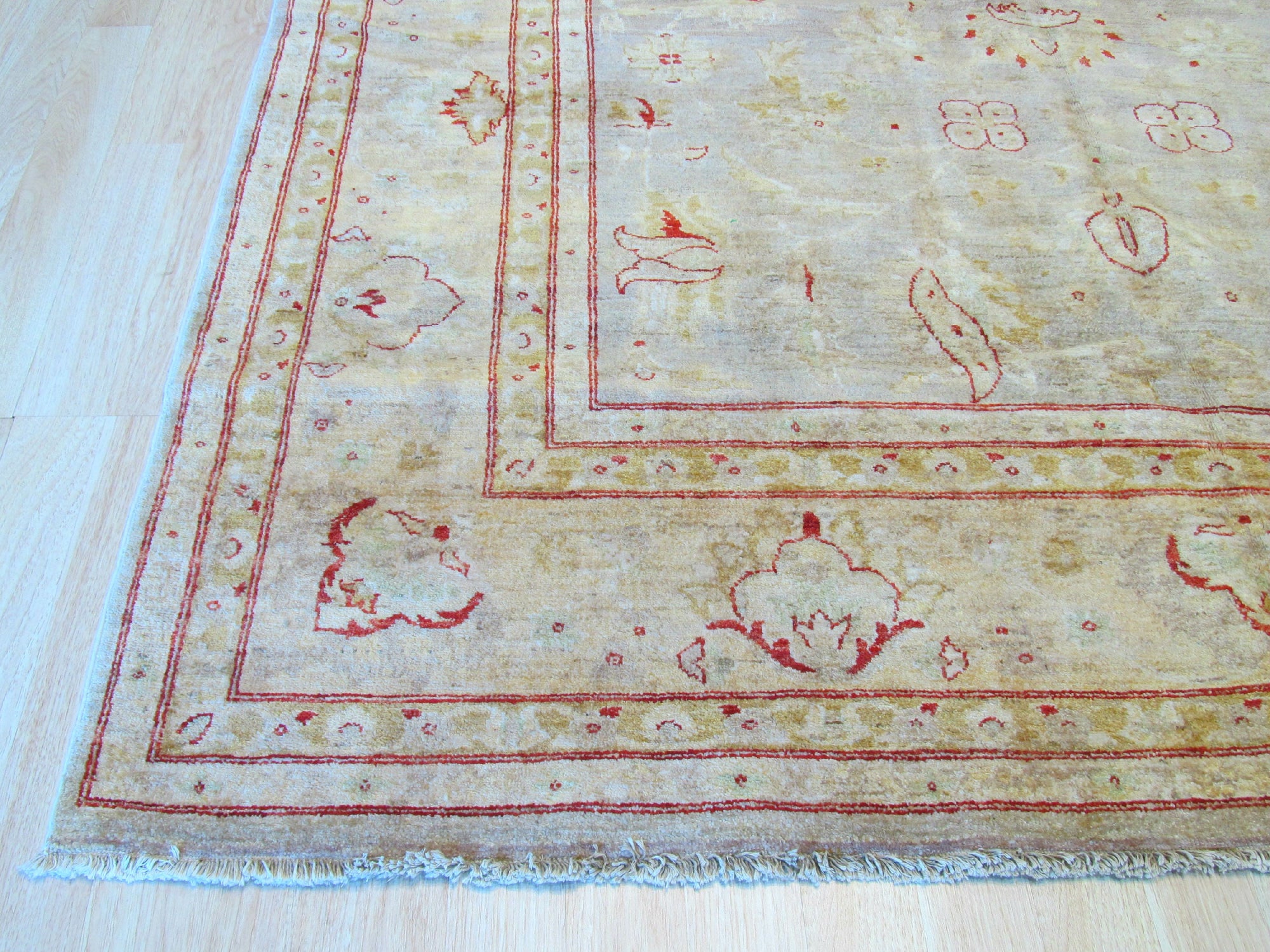 Chai Latte Traditional Elegance Rug