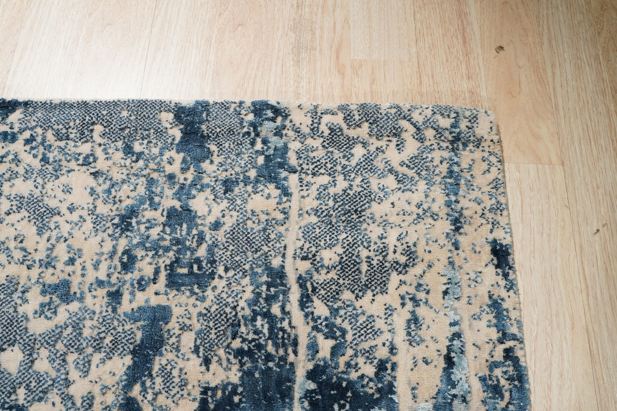 Hand-Knotted Wool Ivory / Dark Teal Modern Transitional Hand Crafted Rug