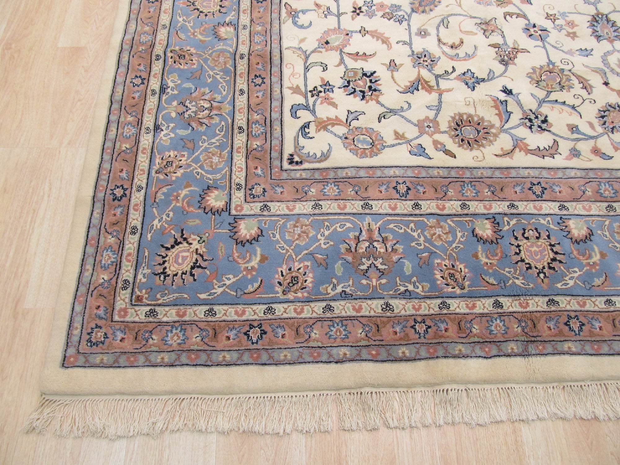 Elegant Oriental Masterpiece Rug