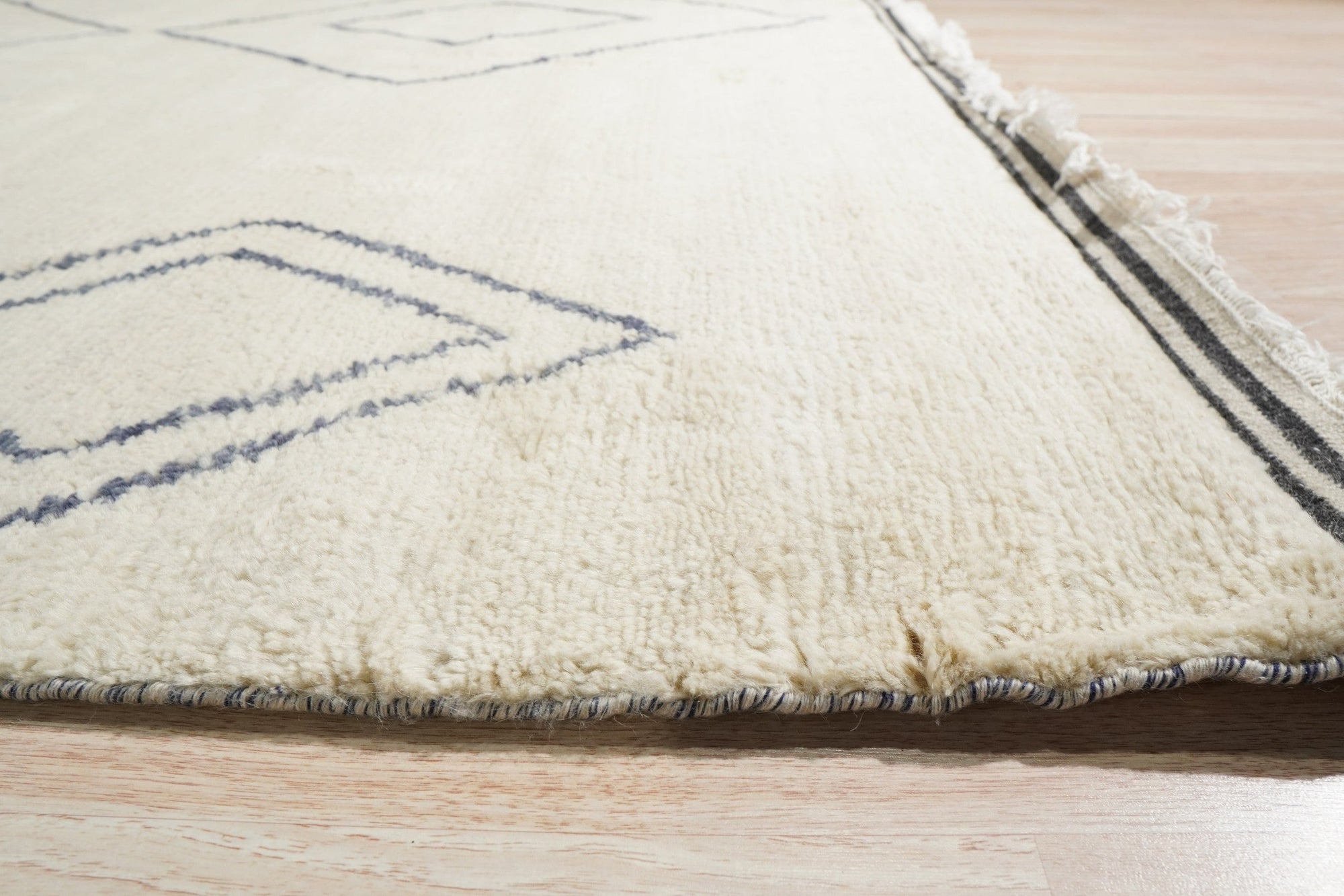 Nordic Moroccan Diamond Wool Rug