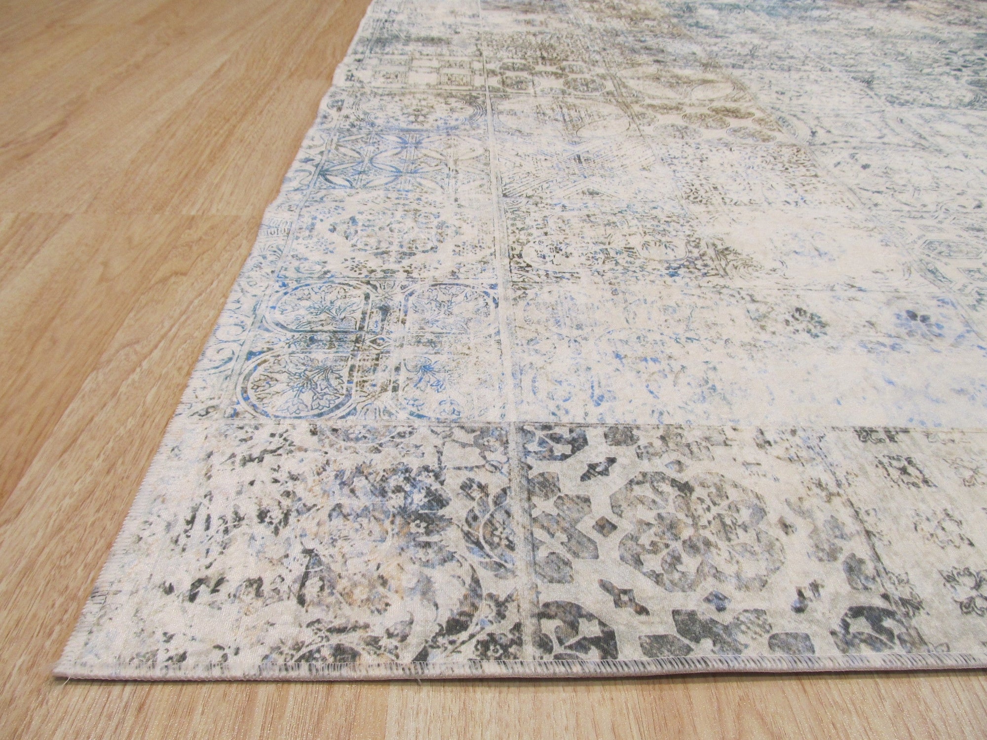 Distressed Bohemian Mosaic Rug