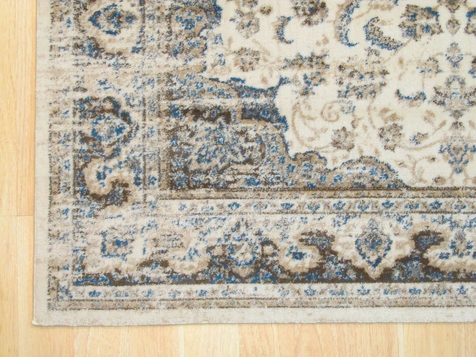 Vintage Ivory Bohemian Medallion Rug