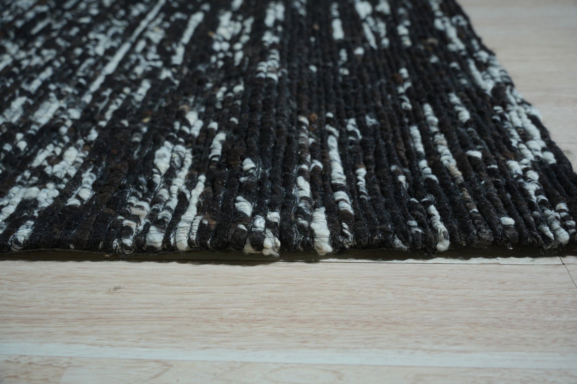 Black Streak Modern Wool Rug