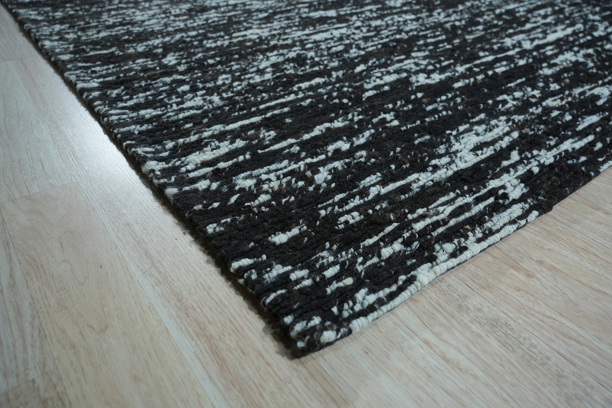 Black Streak Modern Wool Rug