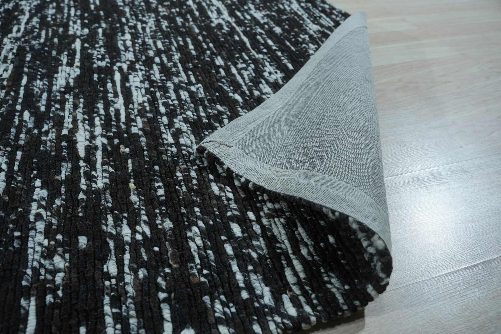 Black Streak Modern Wool Rug