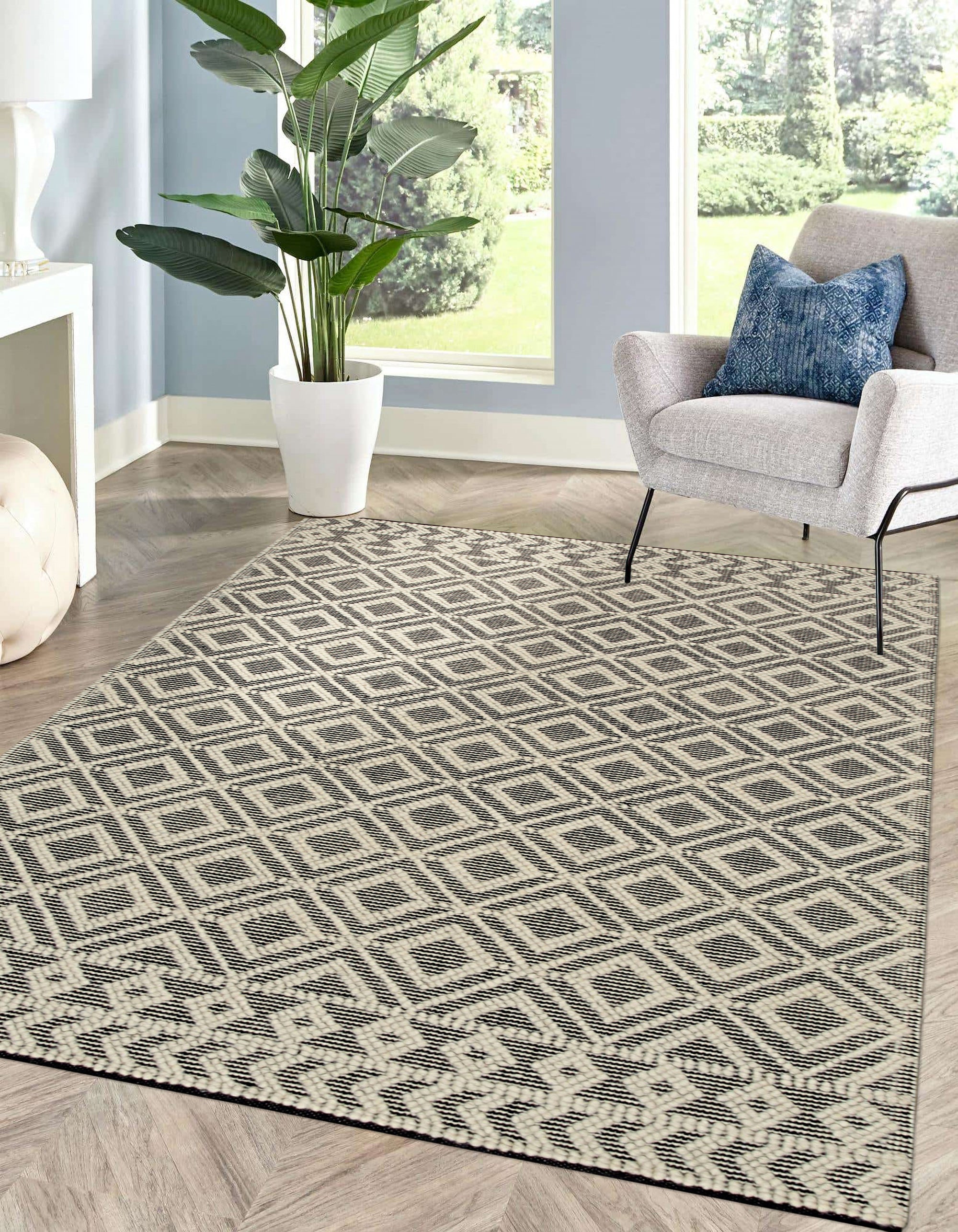 Maya Diamond Black Handmade Wool Rug