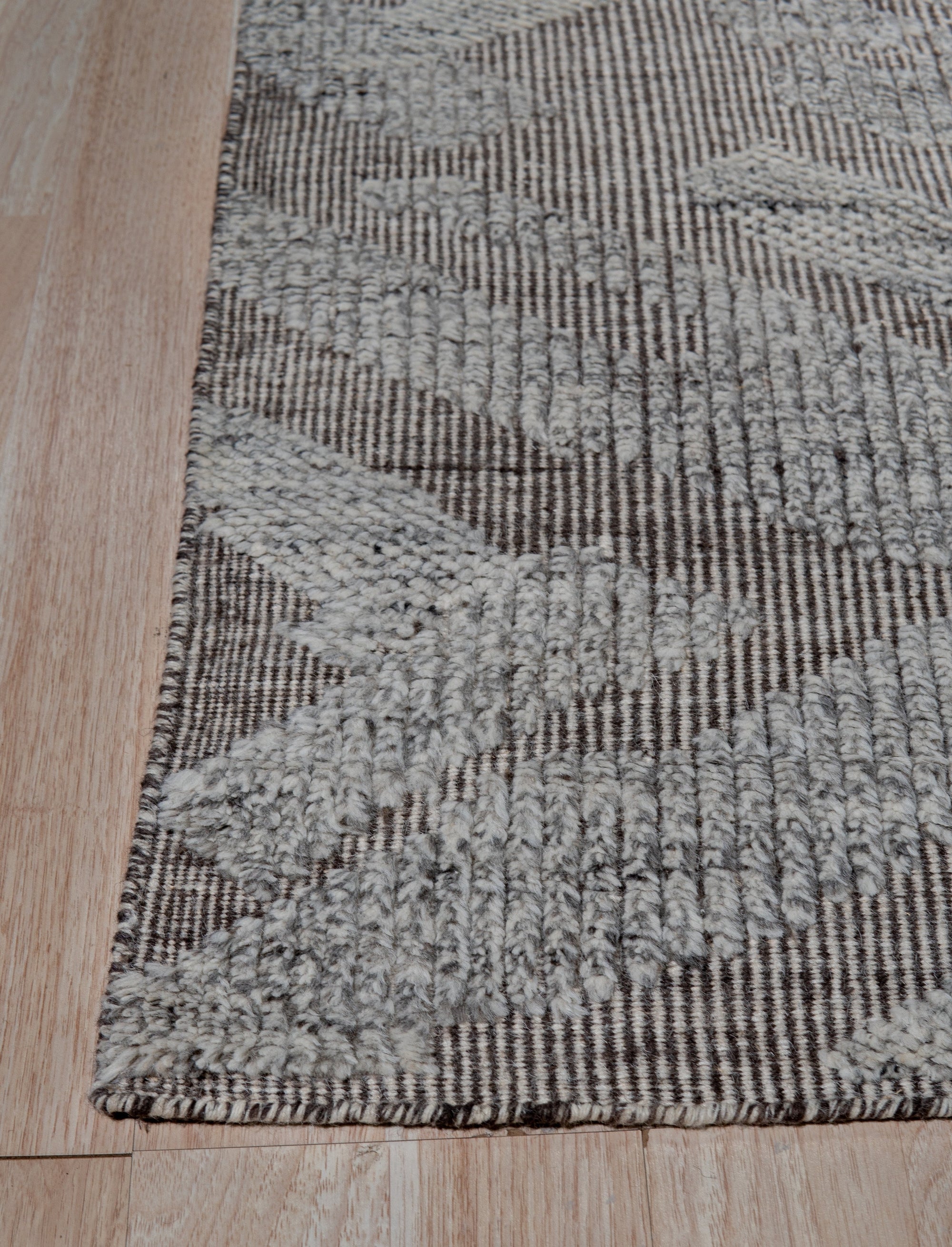 Contemporary Handmade Wool Geometric High-Low Rug