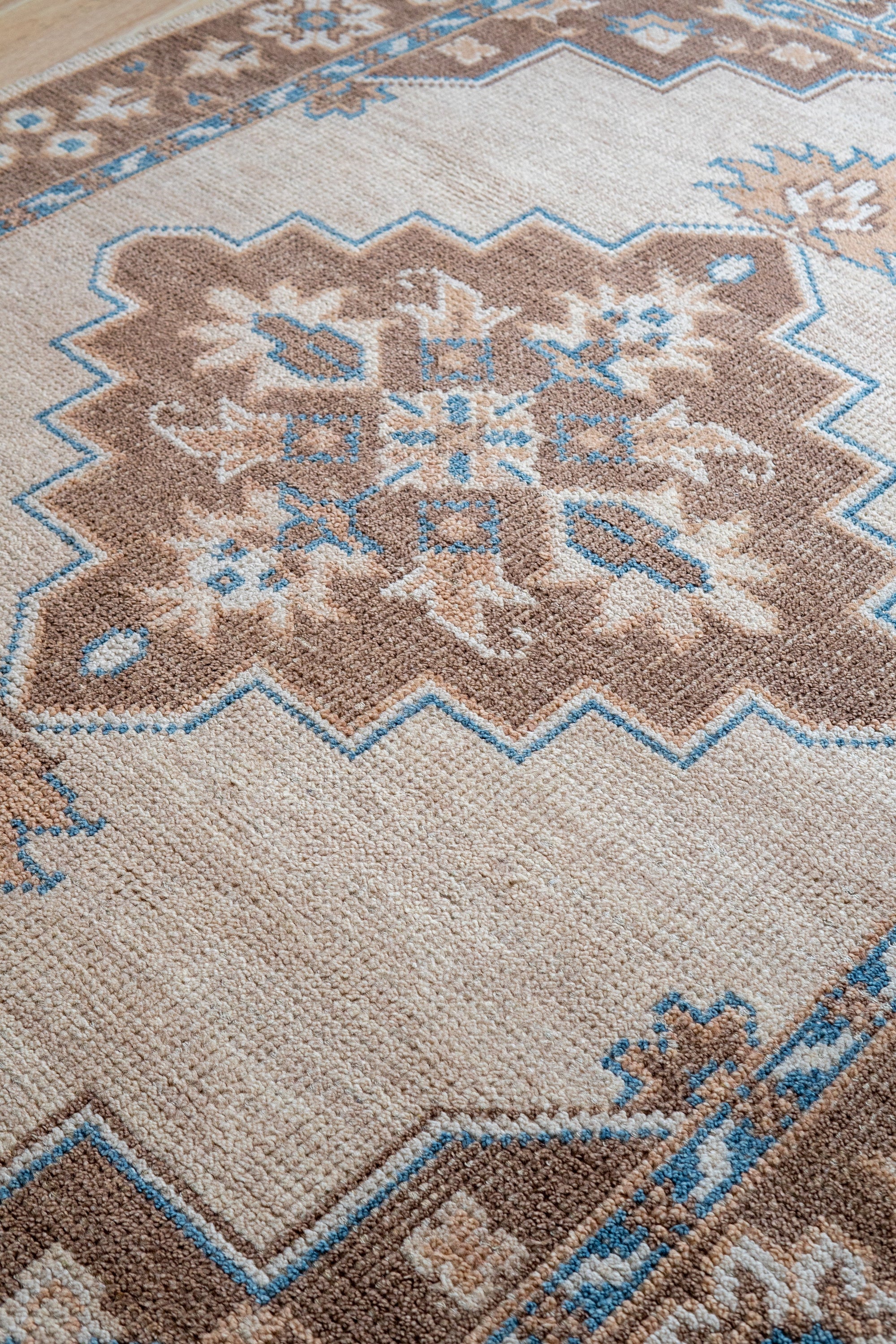 Kiran Beige Harmony Rug