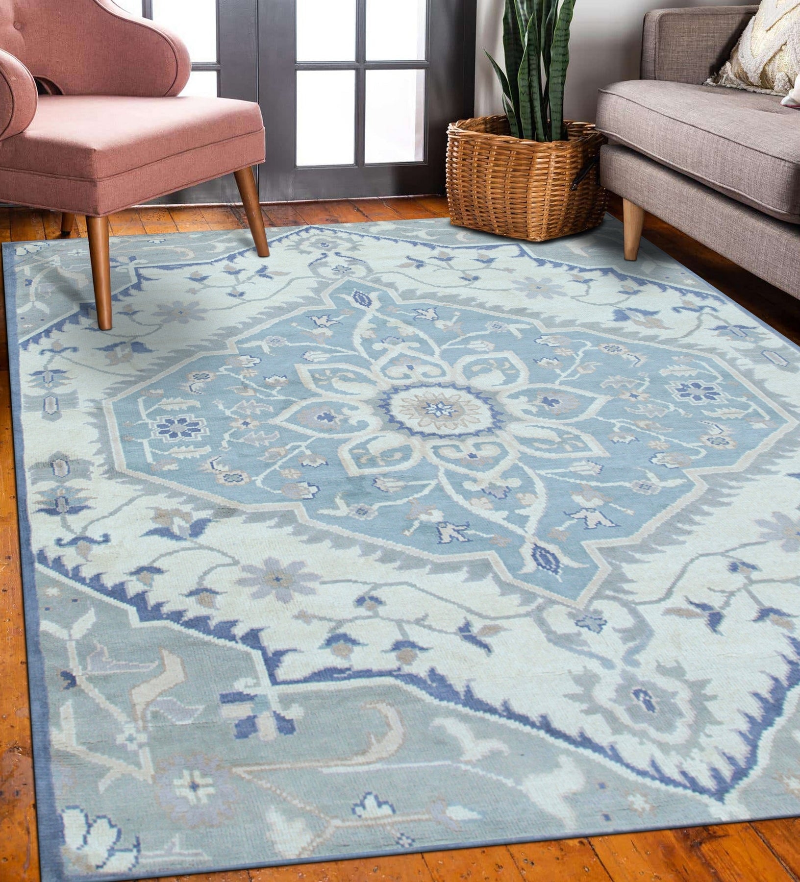 Ivory Classic Floral Elegance Wool Rug