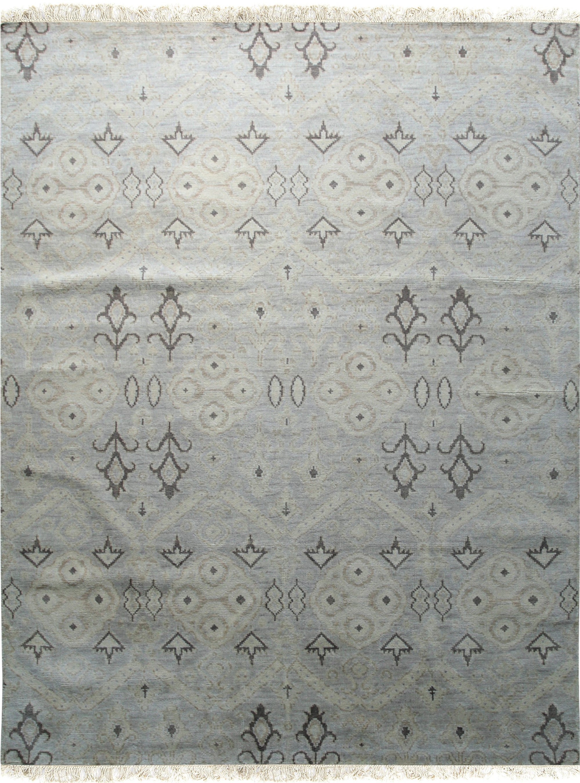 Ellara Hand-Knotted Traditional Wool Rug