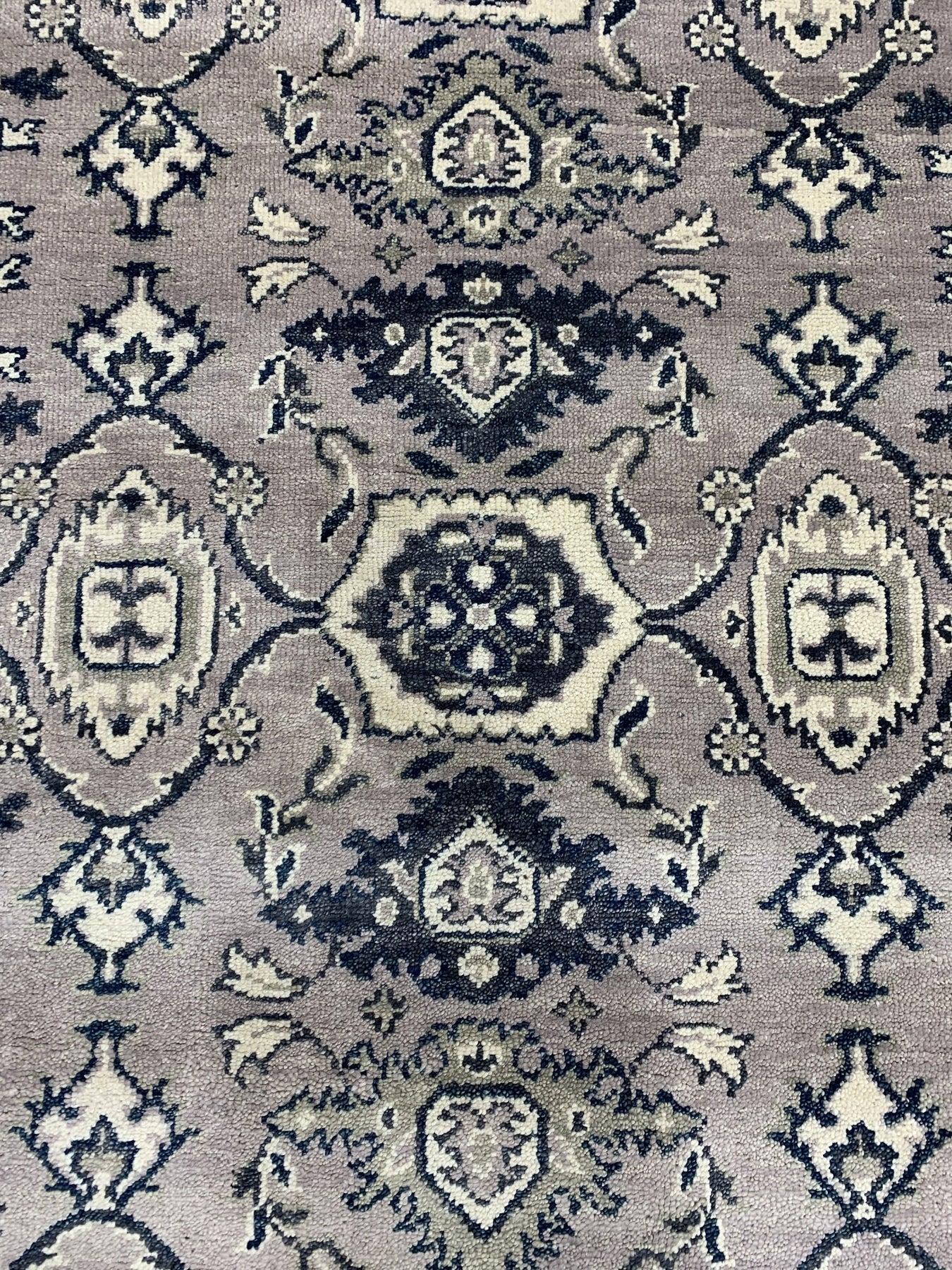 Rina Hand-Knotted Classic Rug