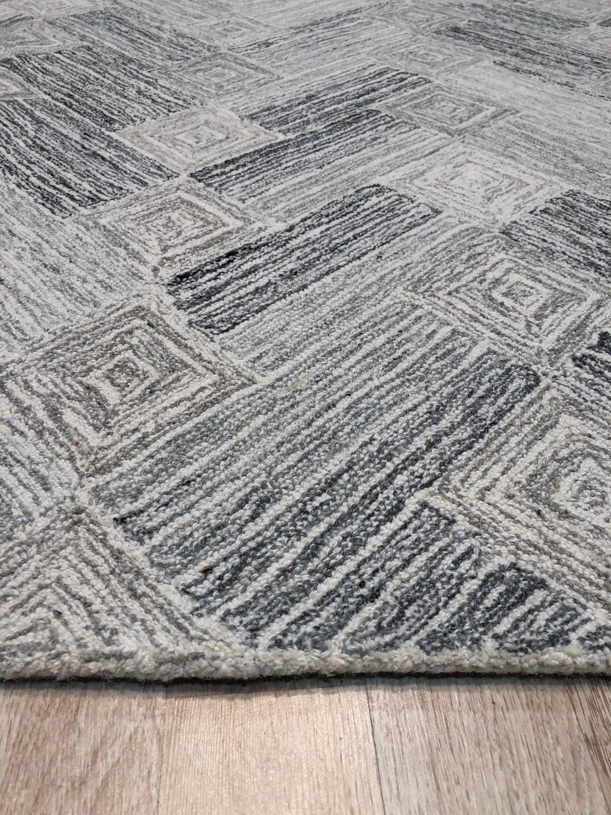 Gray Mosaic Path Hand-Tufted Wool Rug