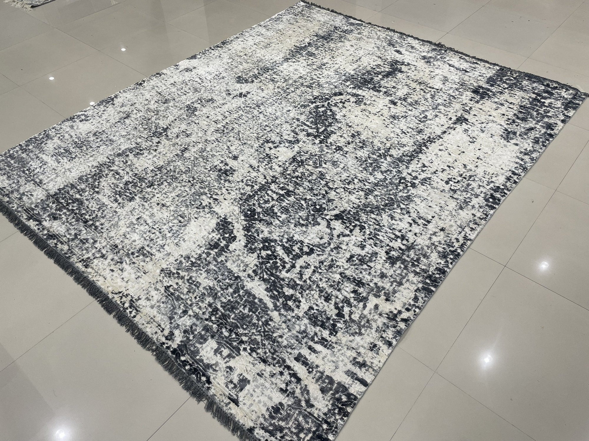 Transitional Handmade Wool Elegant Pattern Rug