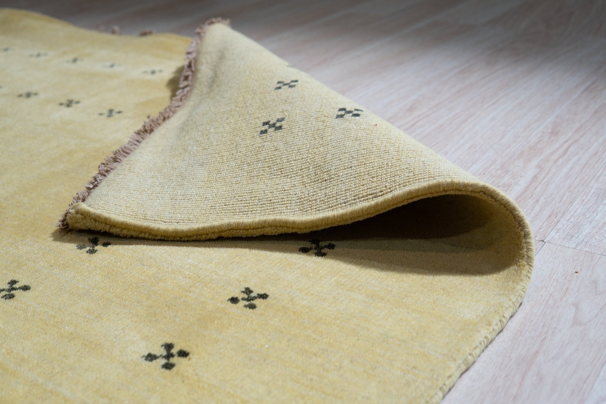 Yellow Stylish Handmade Transitional Solid Lori Baft Rug