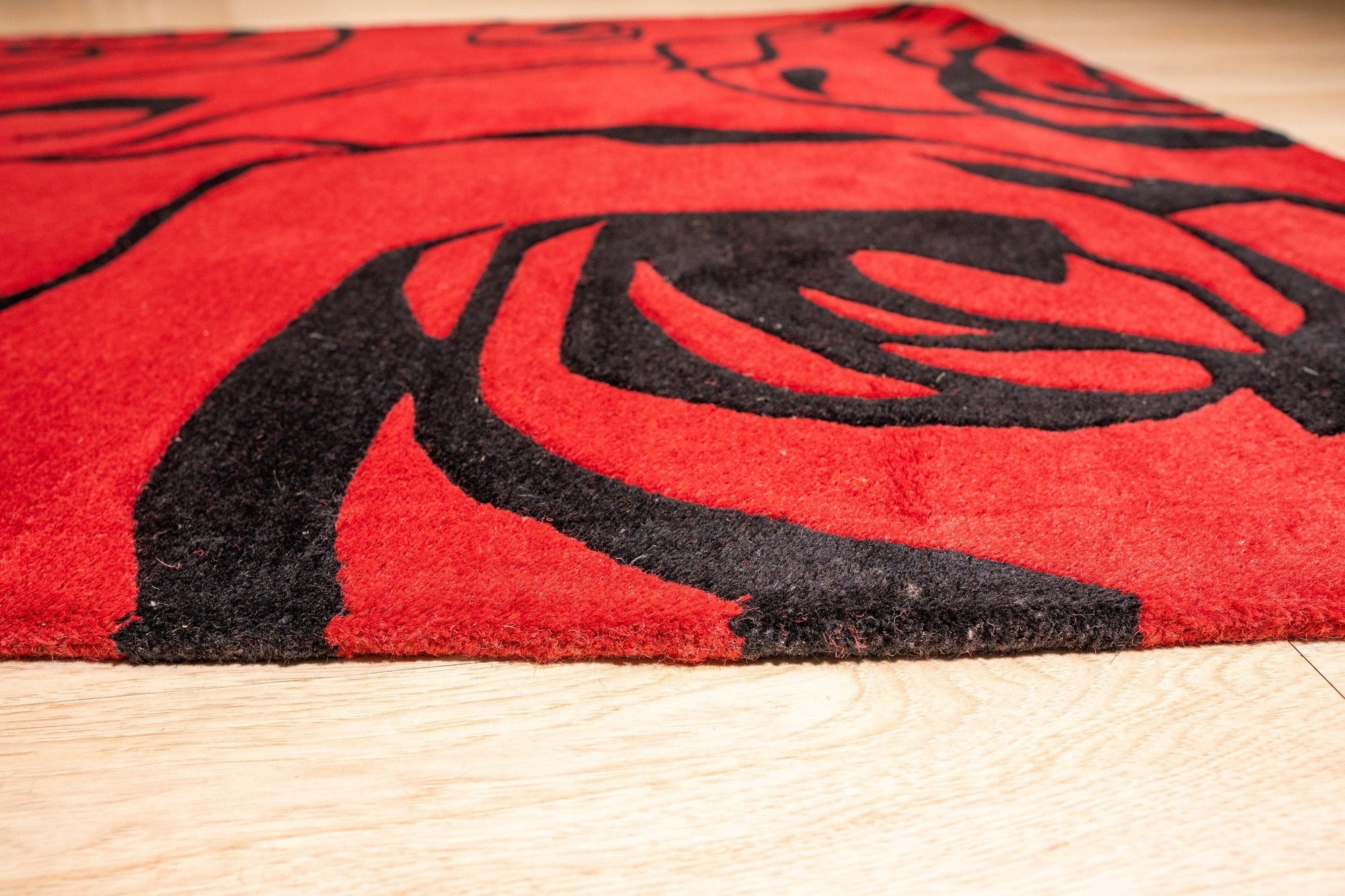 Red Floral Transitional Handmade Wool Rug