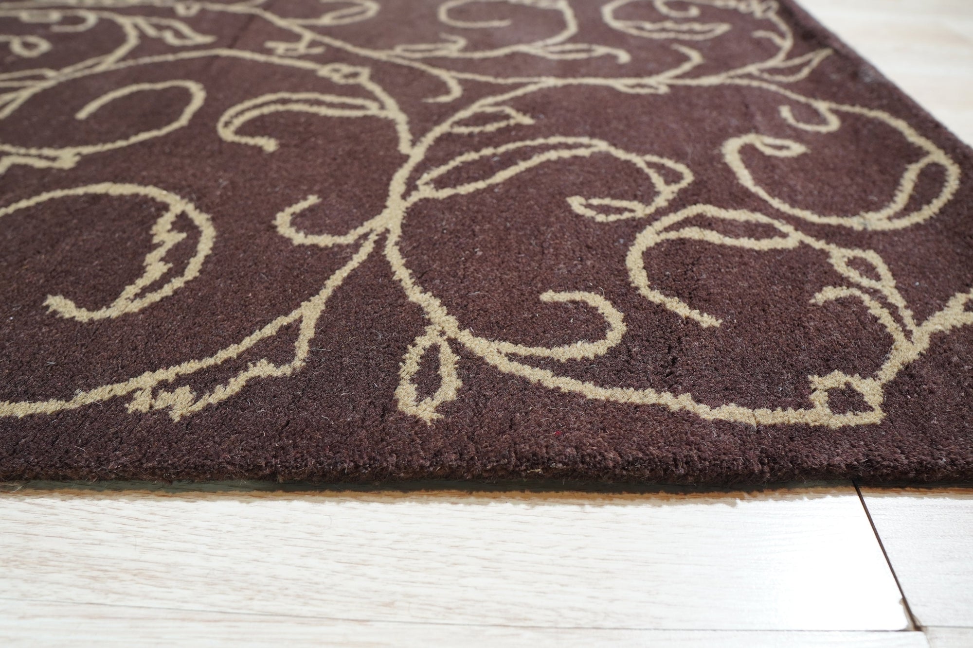 Midnight Scroll Hand-Tufted Wool Rug