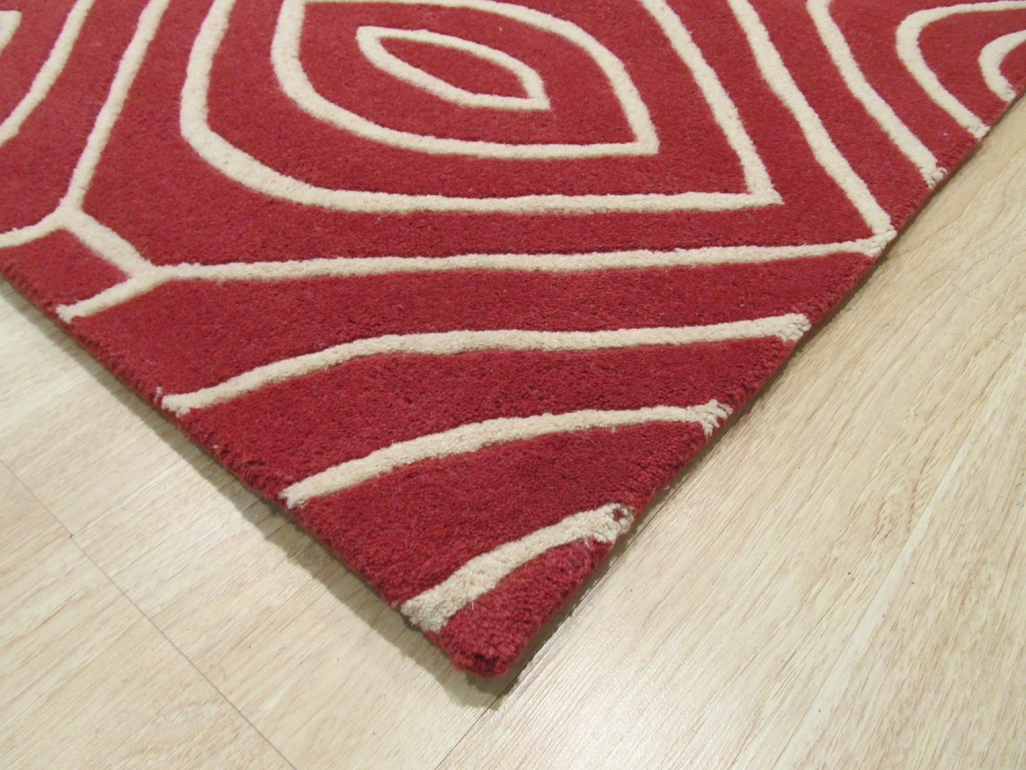 Marla Geometric Hand-Tufted Wool Rug