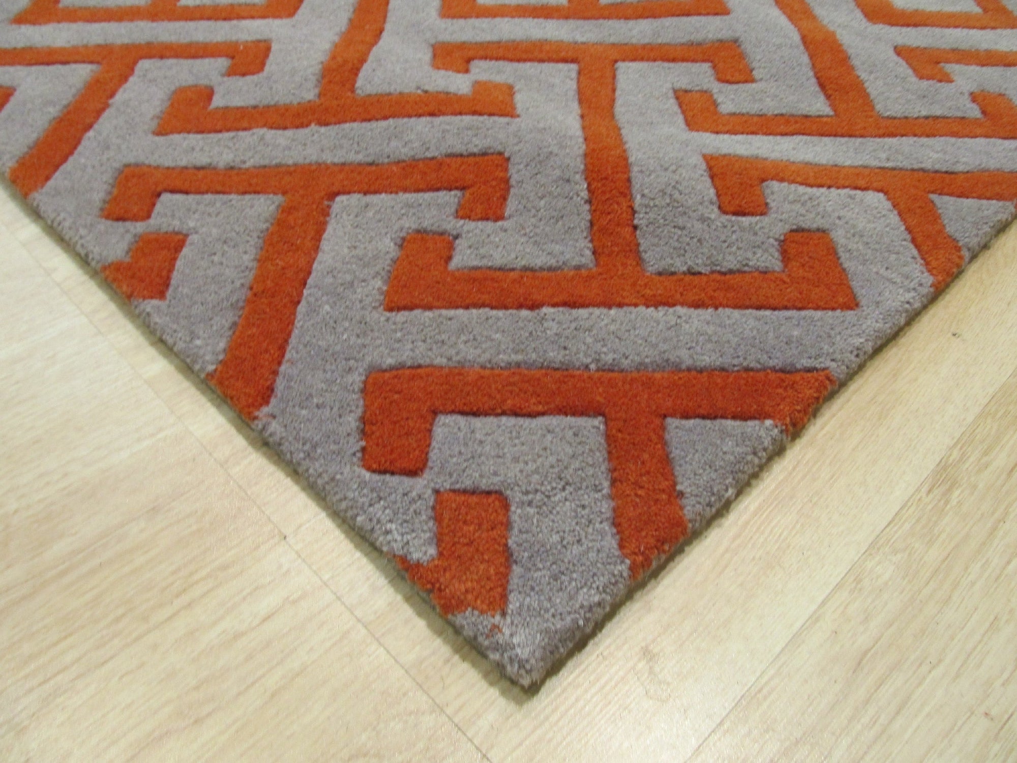 Harrison Geometric Hand-Tufted Gray Wool Rug