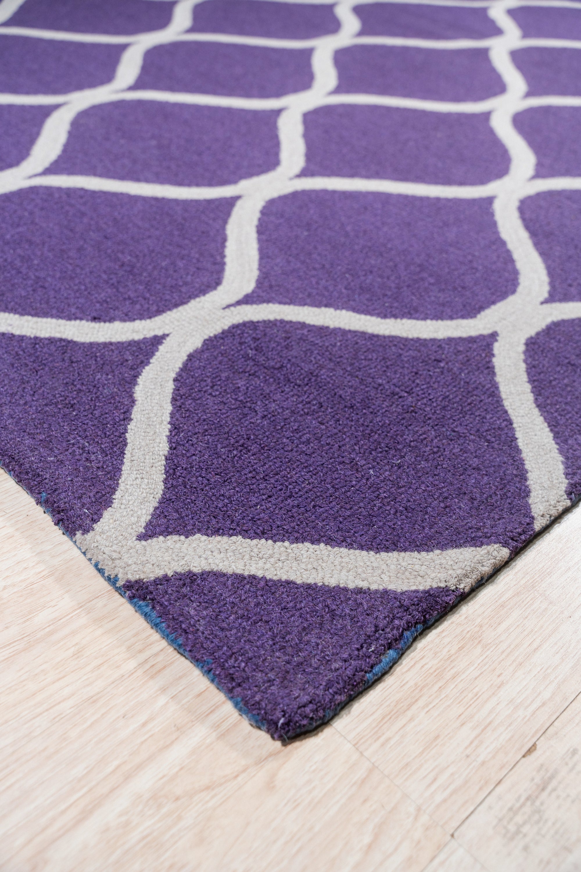 Lush Handcrafted Purple Hand Tufted Wool Rug