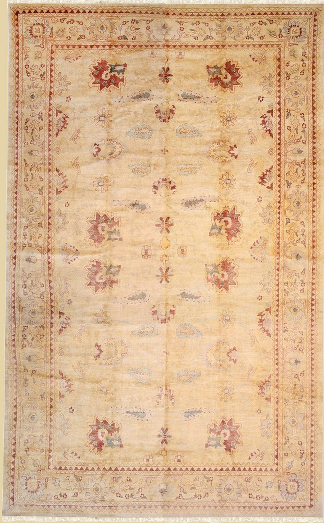 Sultanabad Beige Wool Rug