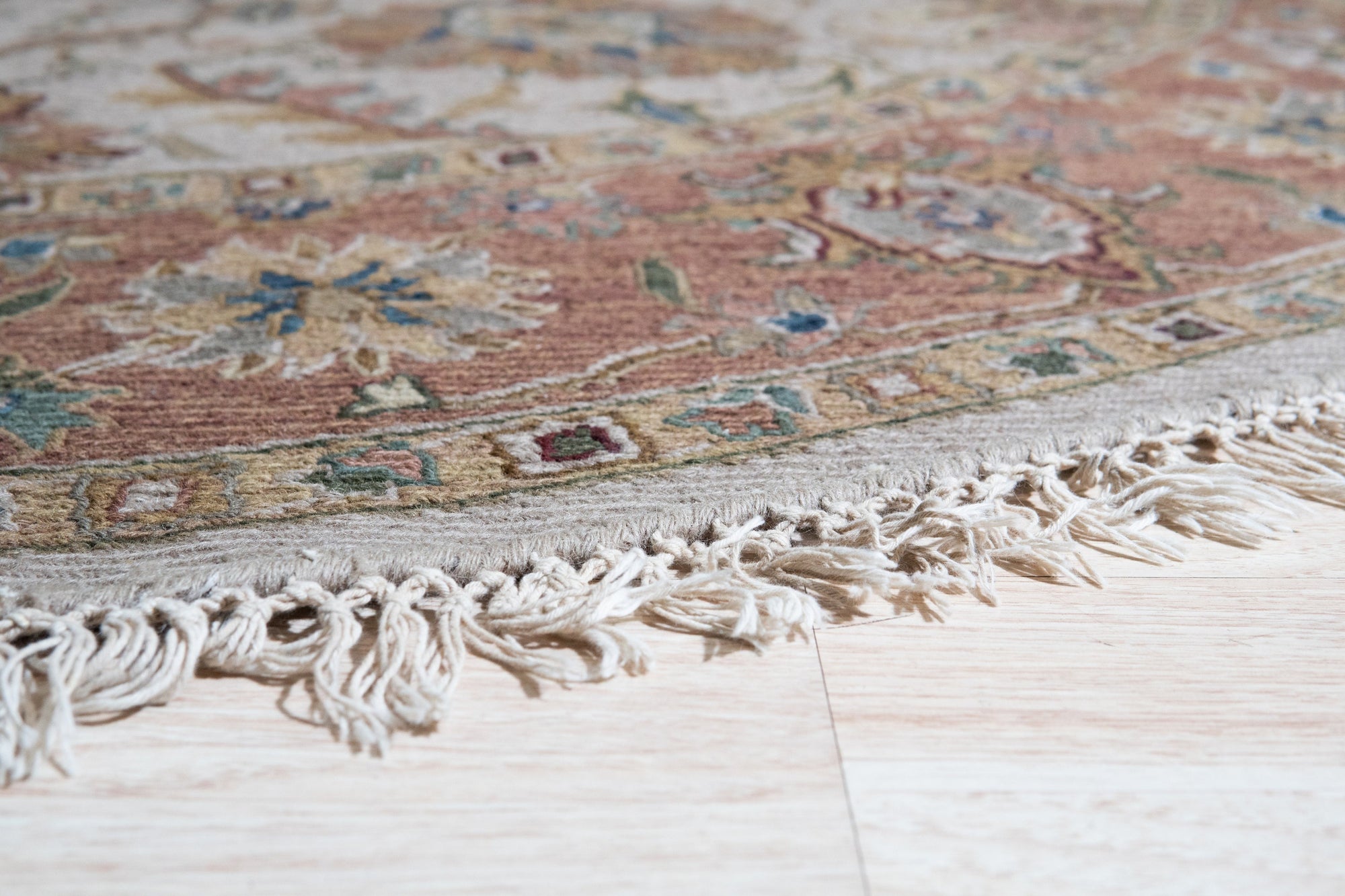 Ivory Elegance Hand-Knotted Soumak Wool Rug