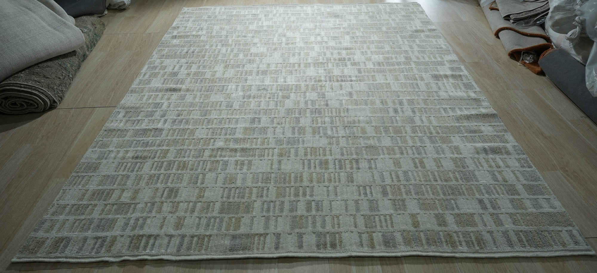 Ivory Mosaic Handmade Wool Rug