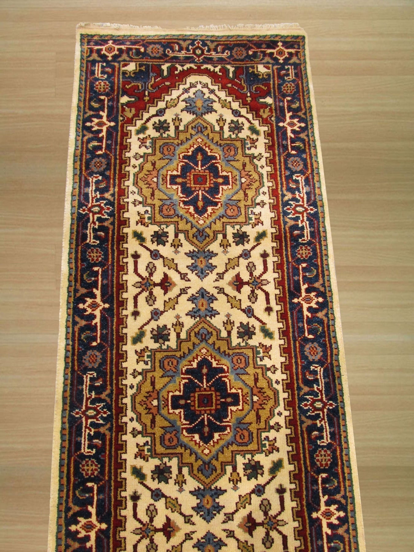 Ivory Elegant Oriental Heritage Rug