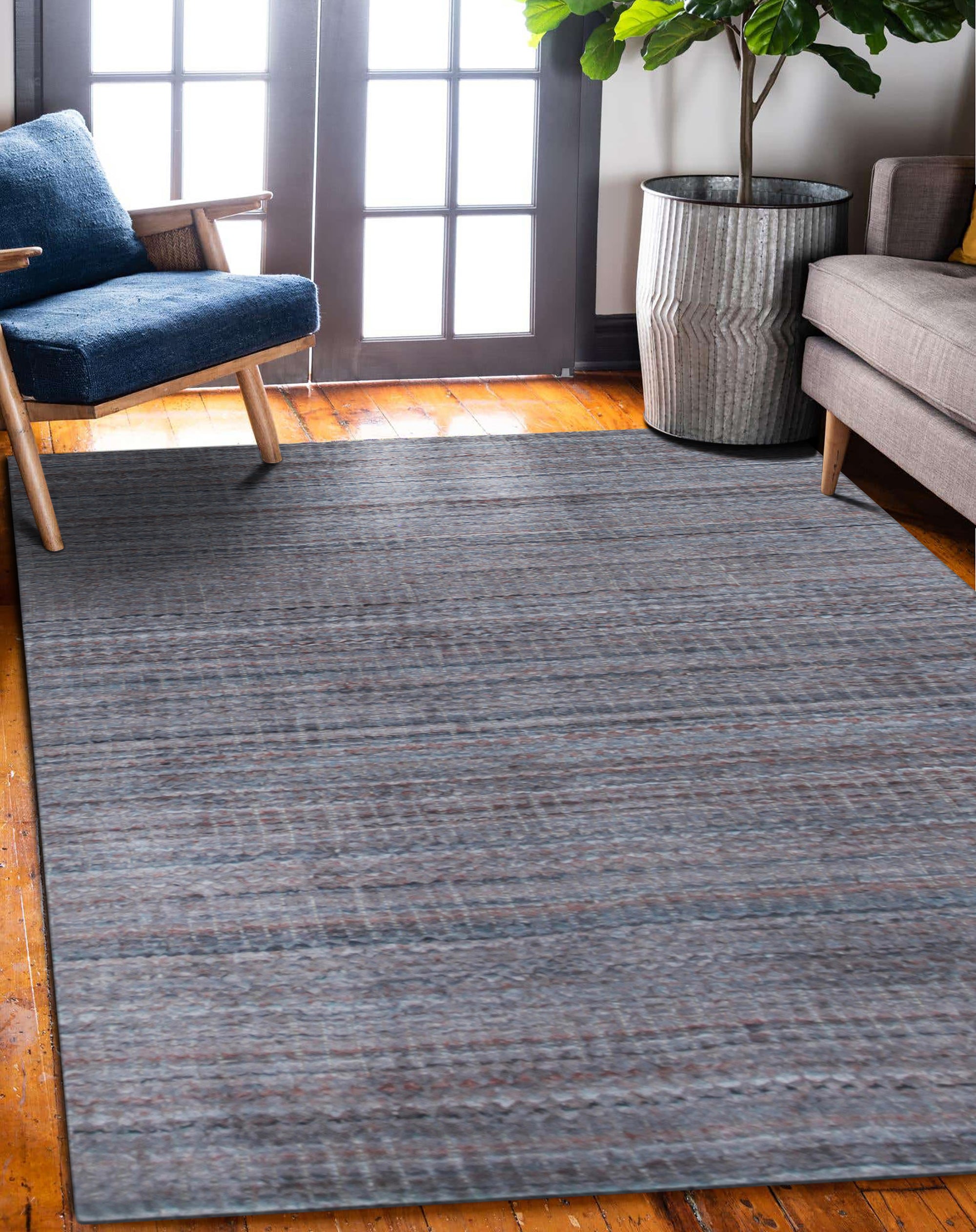 Radiant Chic Multicolor Handmade Wool Rug