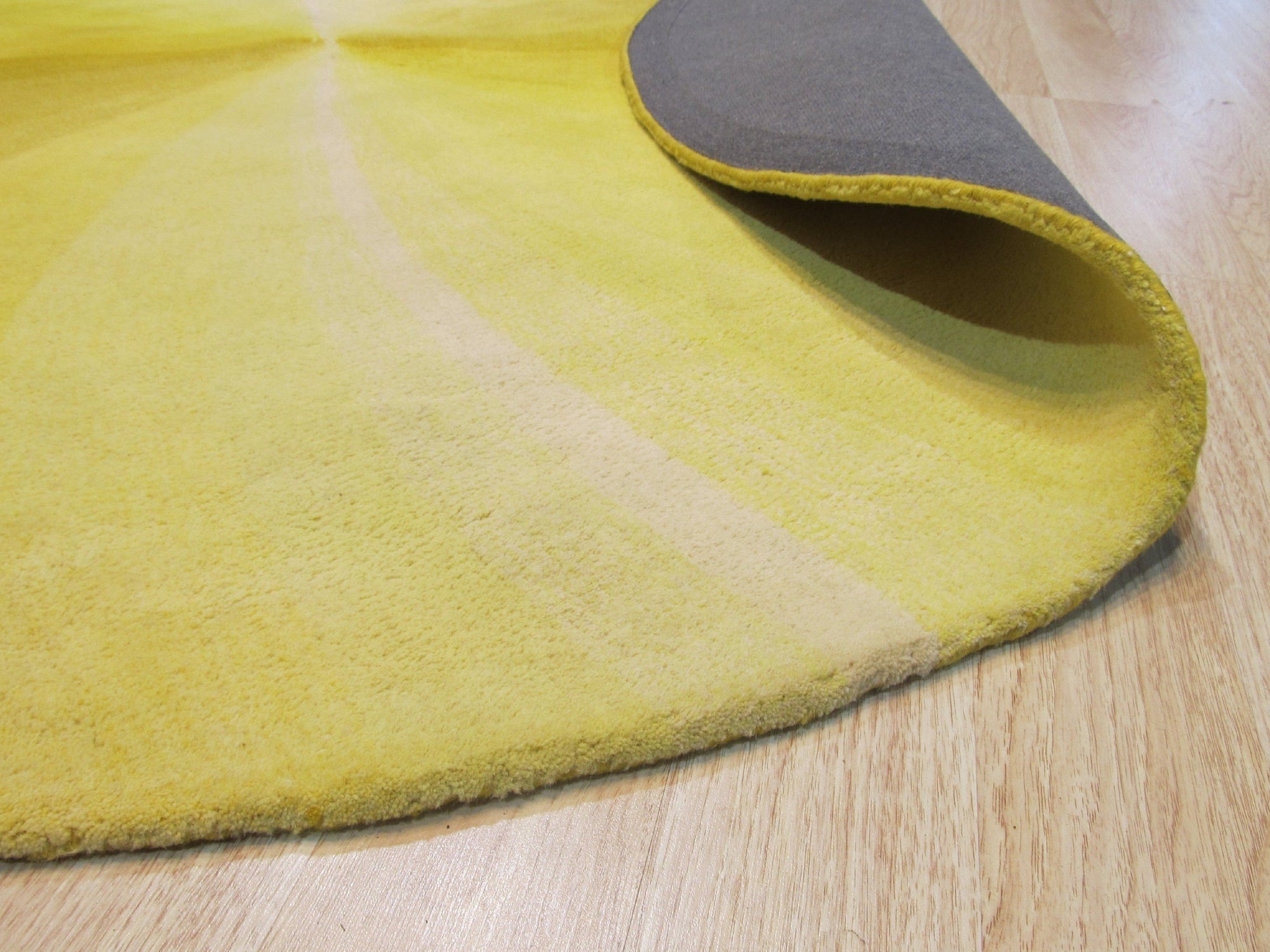 Yellow Prismatic Swirl Hand-Tufted Wool Rug