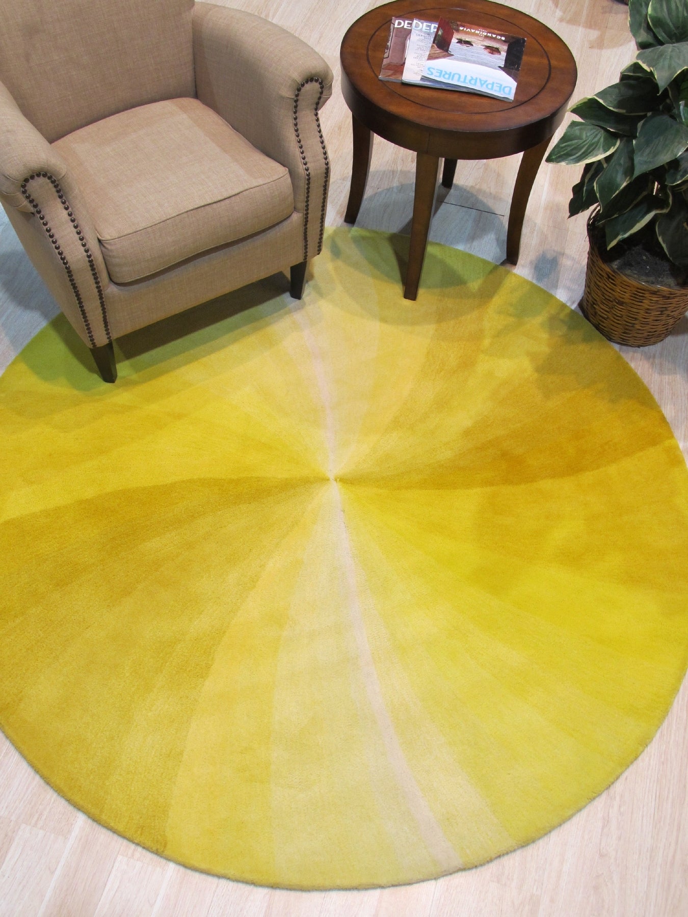 Yellow Prismatic Swirl Hand-Tufted Wool Rug