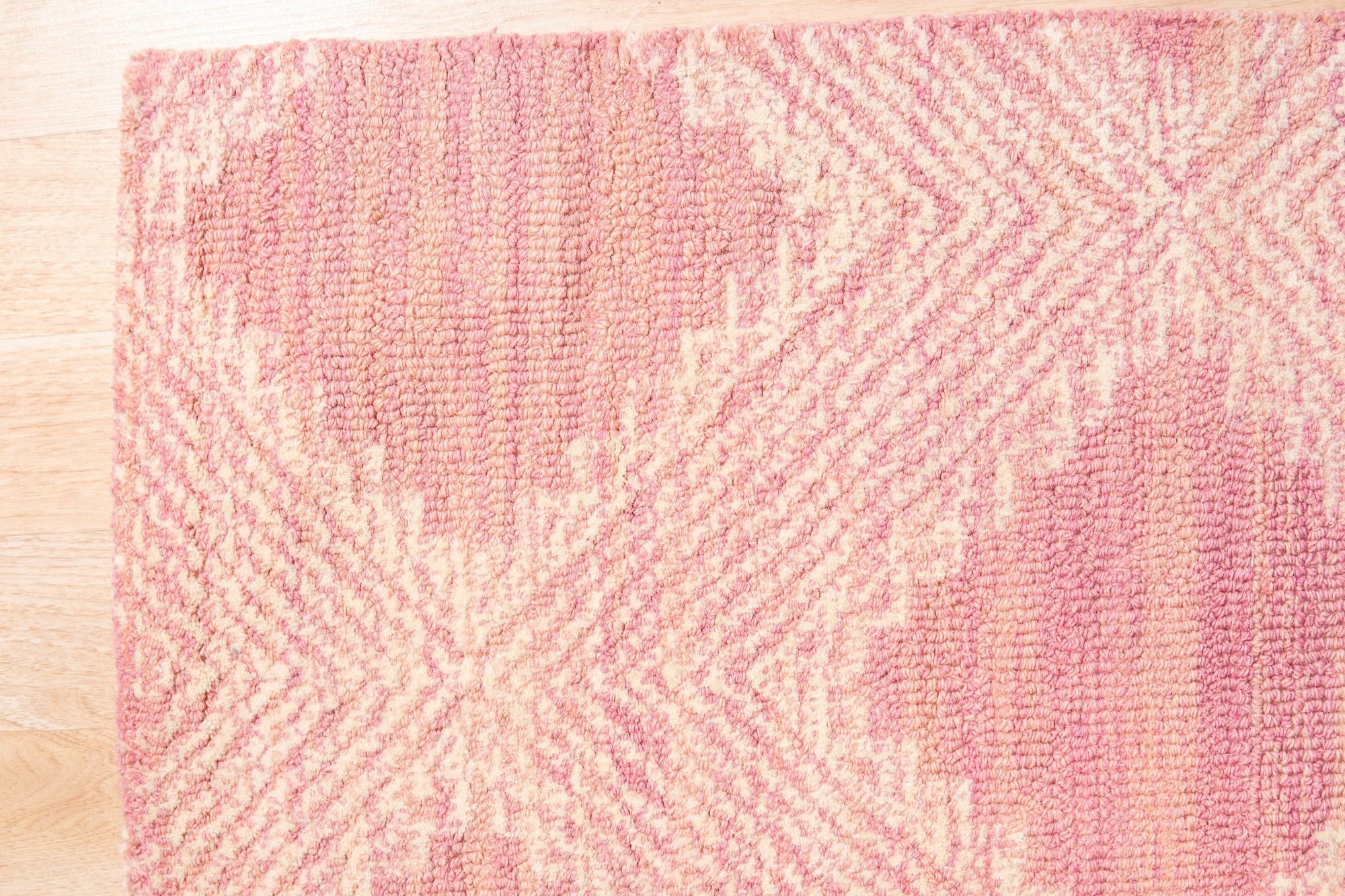 Pink Springtime Delight Hand-Tufted Wool Rug