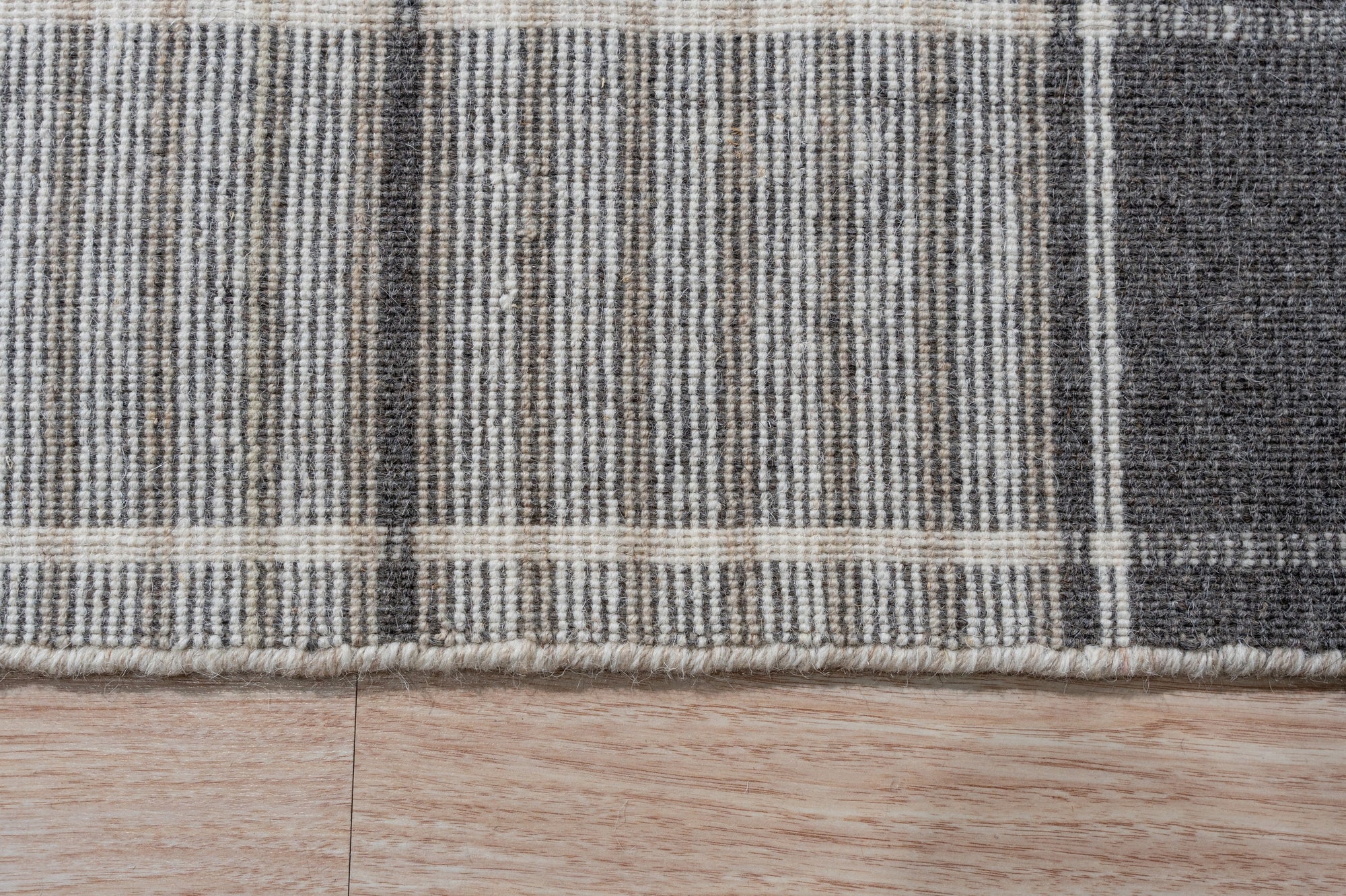 Lila Bianca Gray Flatweave Wool Rug