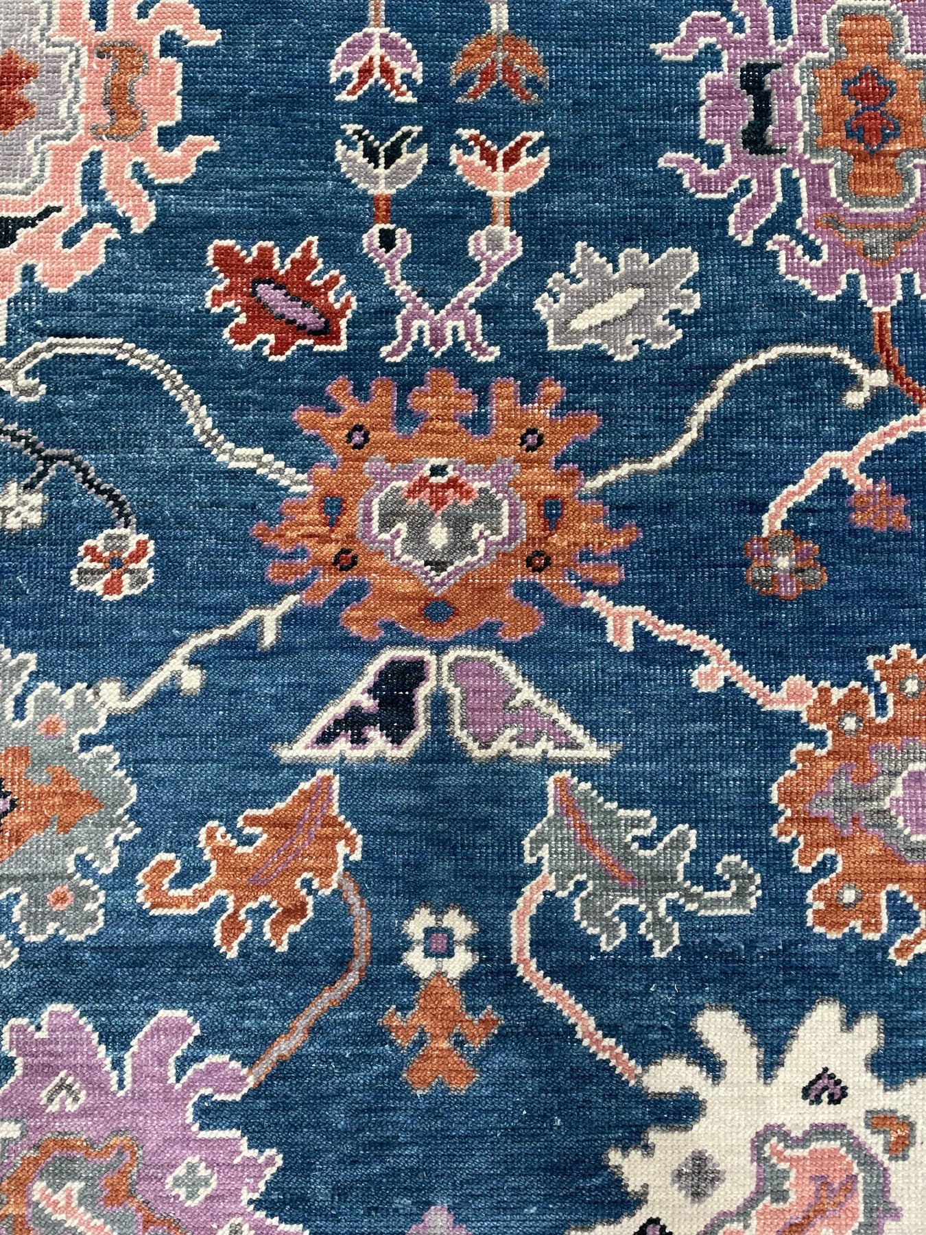 Mahal Splendor Handmade Wool Rug