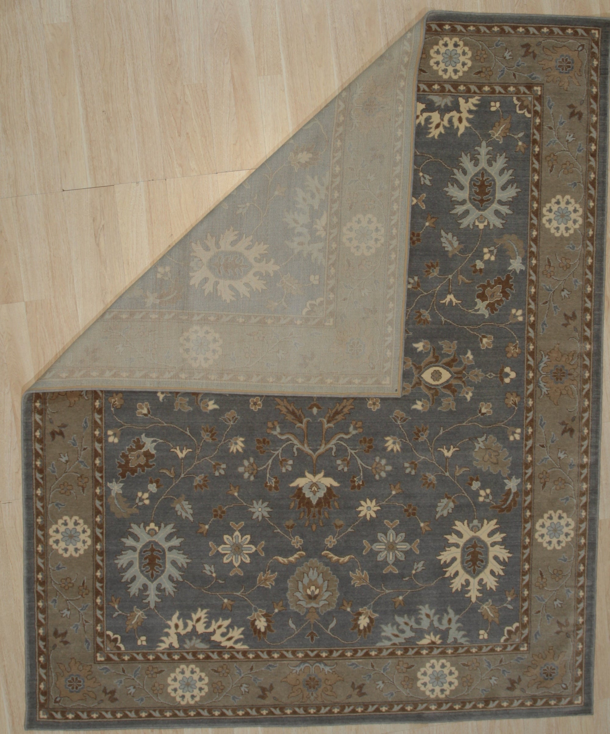 Gray Oushak Floral Rug