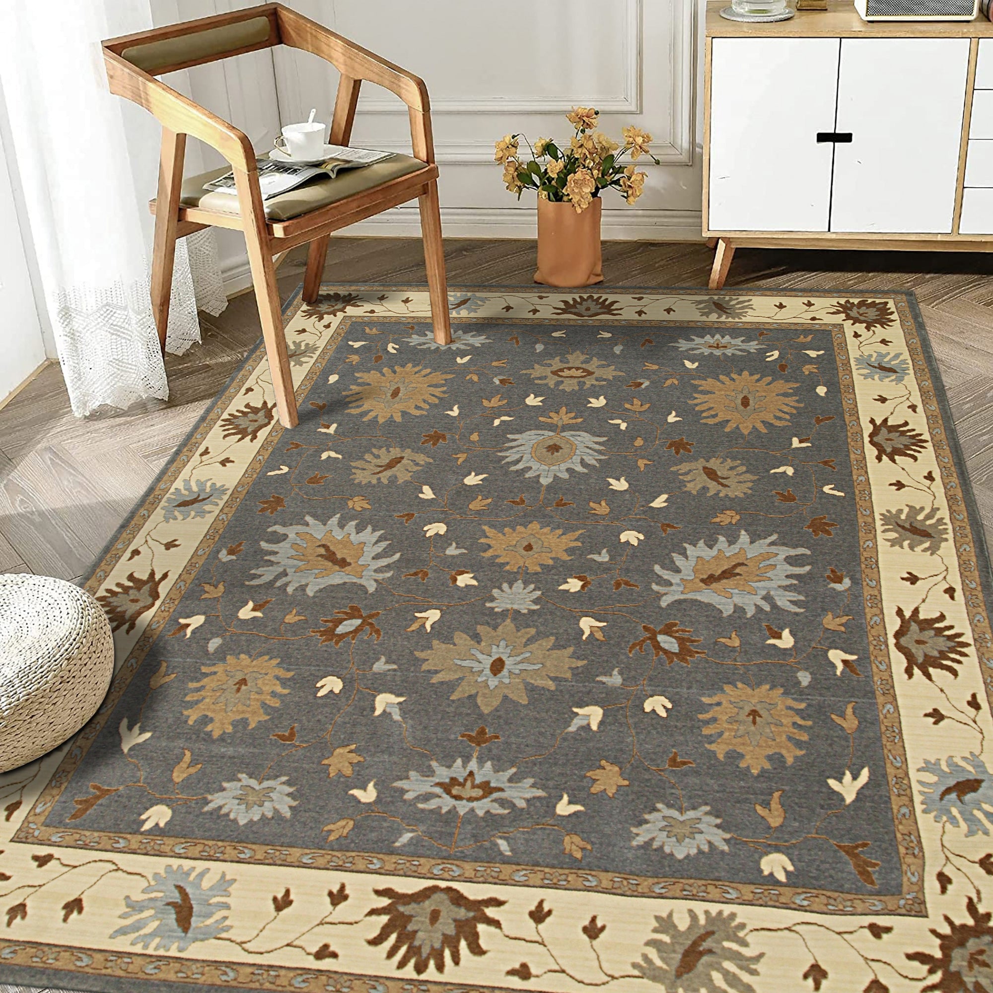 Elegant Oushak Floral Rug