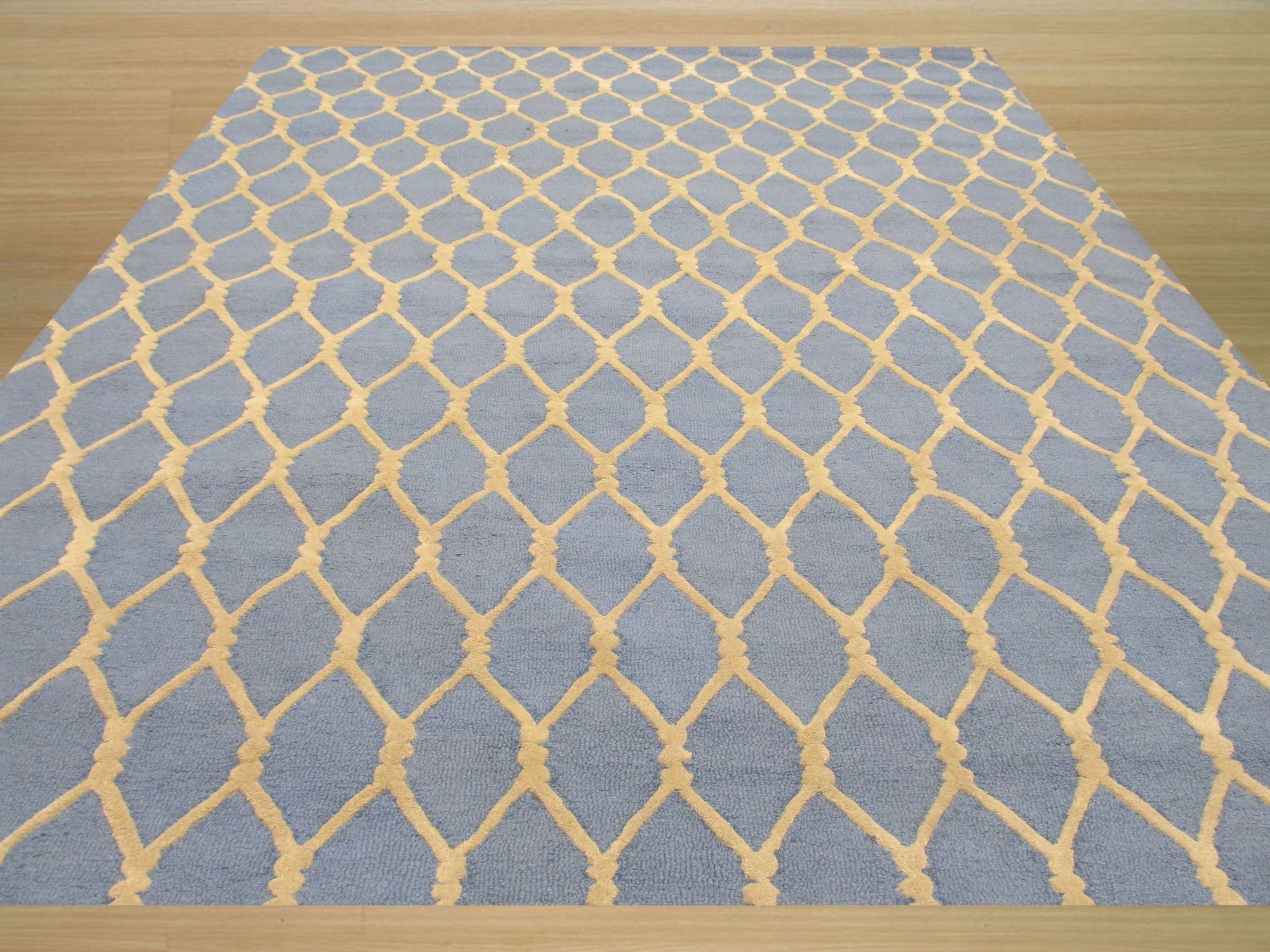 Blue Chain-Link Radiance Hand-Tufted Wool Rug