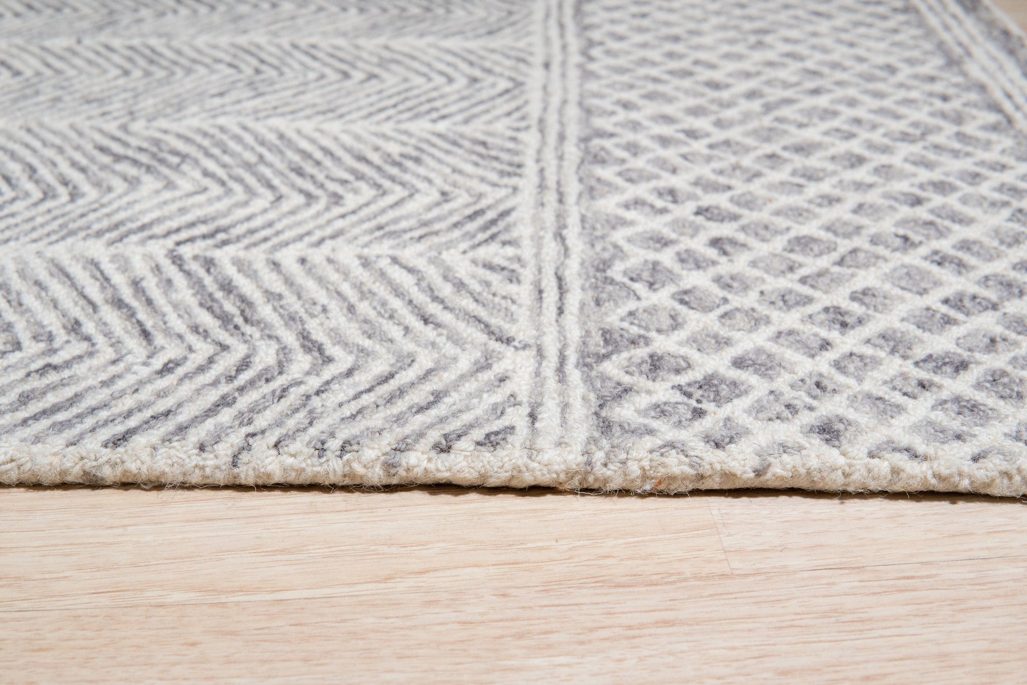 Beige Harmony Hand-Tufted Wool Rug