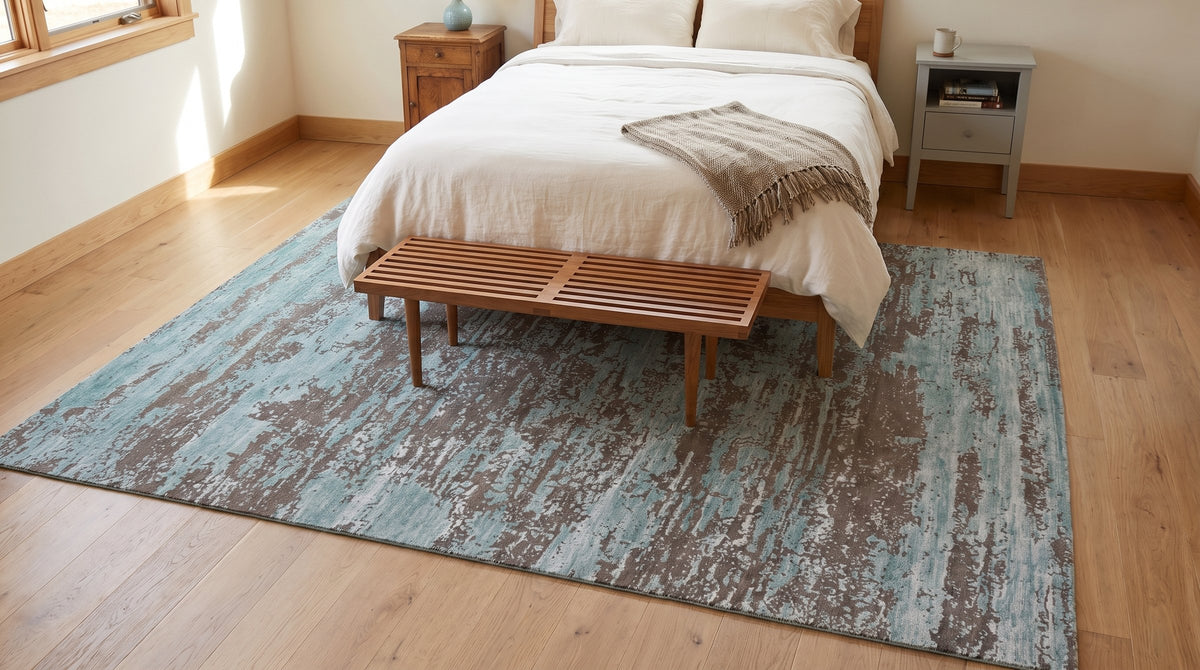Amara Captivating Silver Hand Knotted Wool Rug in a bedroom