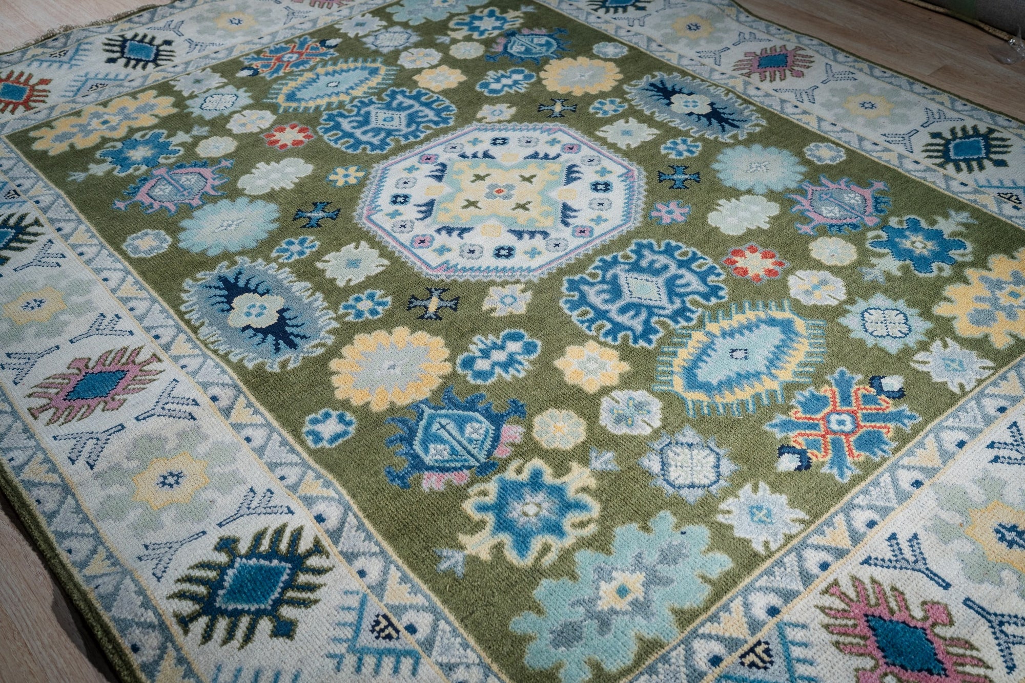 Inviting Kazak Light Green Hand Knotted Wool Rug - view 8