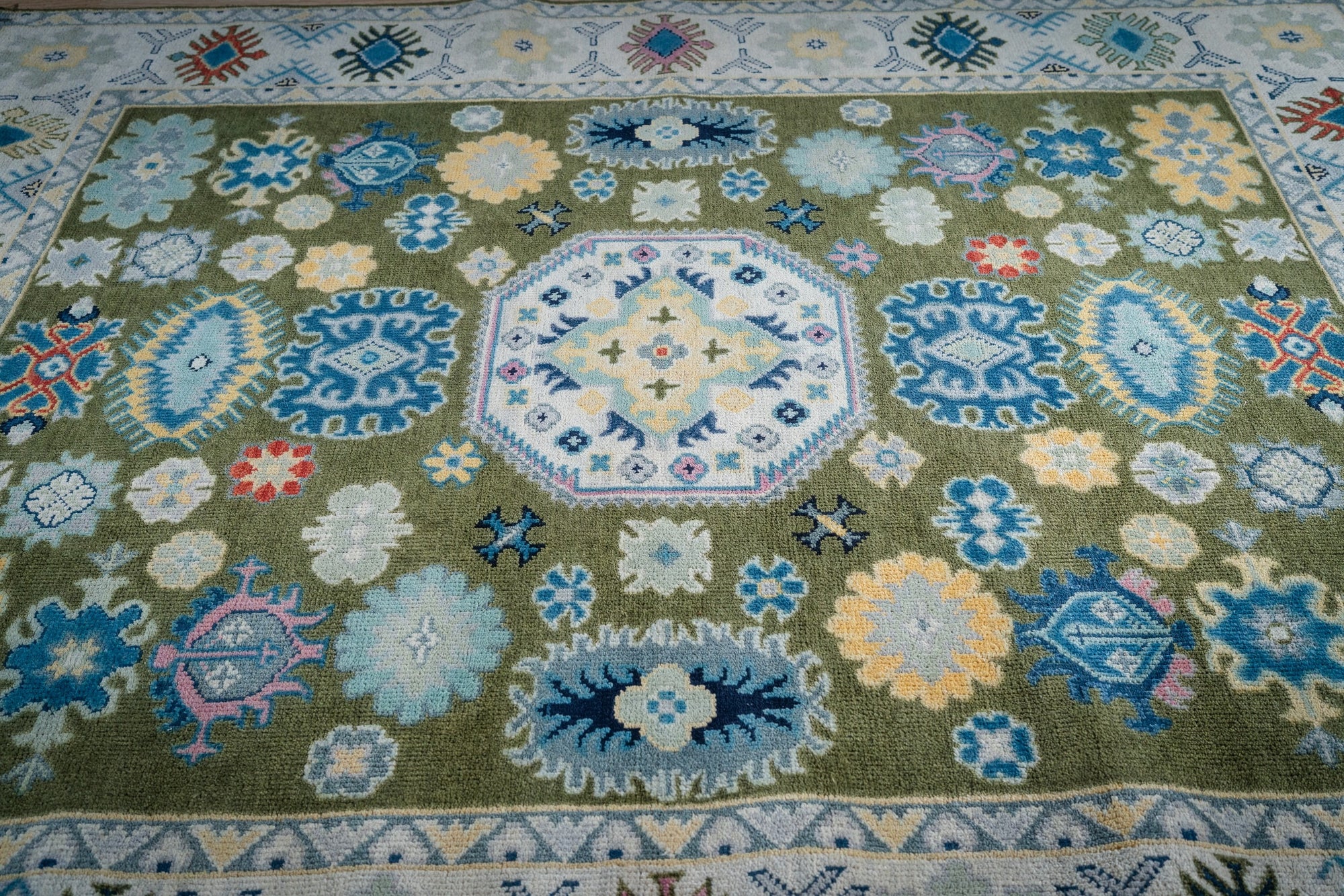 Inviting Kazak Light Green Hand Knotted Wool Rug - view 7