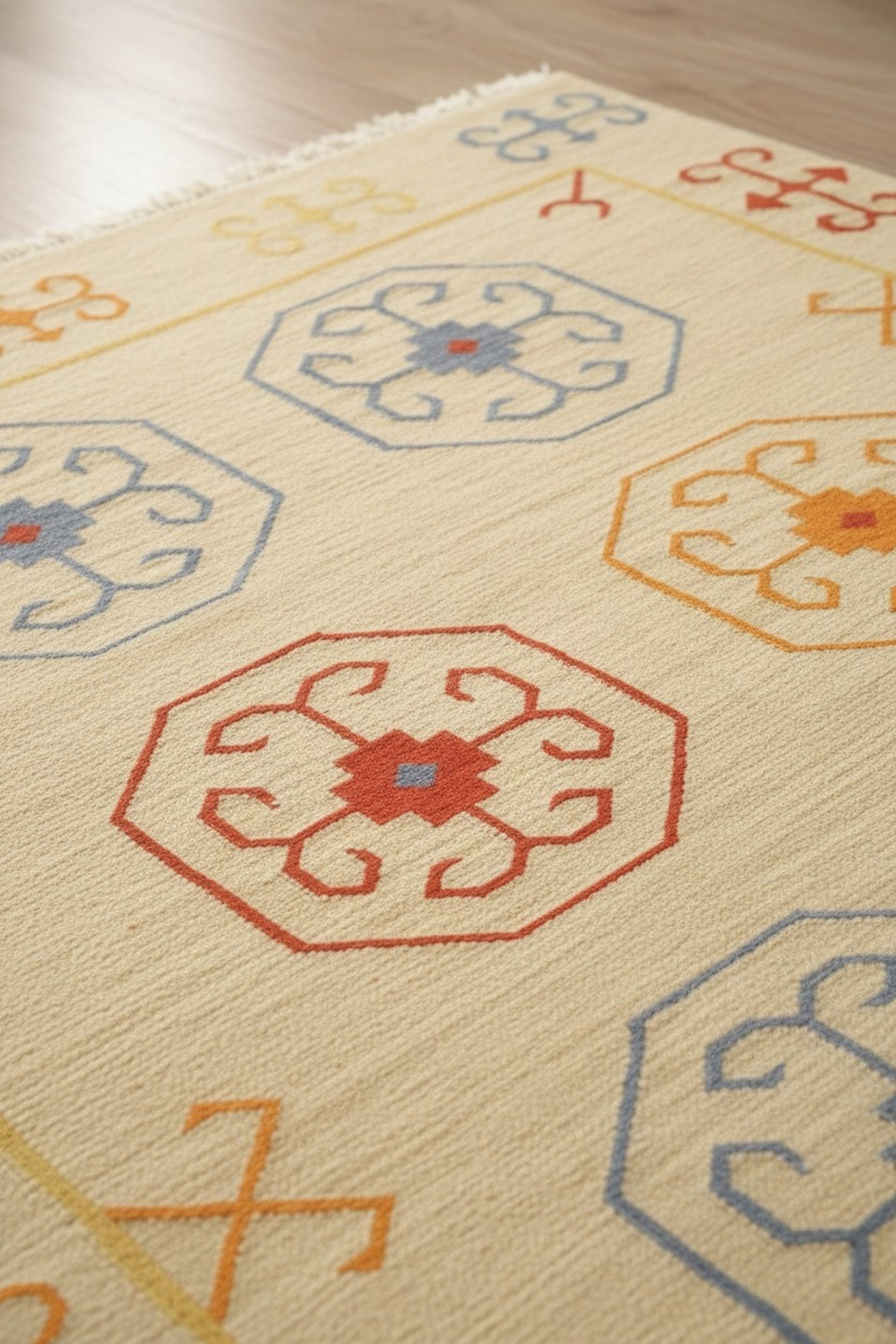 Close-up detail of the OSK1IV beige oriental kilim flat-woven wool rug