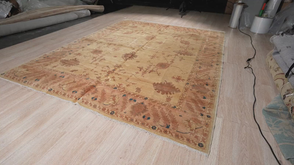 Peshawar Hand Knotted Wool Rug, Gold and Rust Oushak Design, detail video