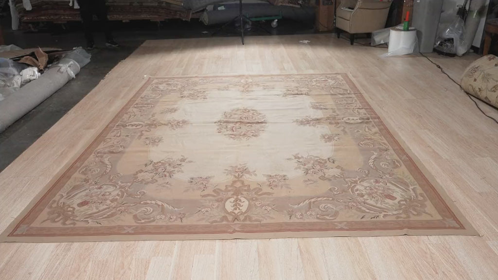 Vintage Aubusson Flat Weave Rug, Beige Rose Bouquet, detail video