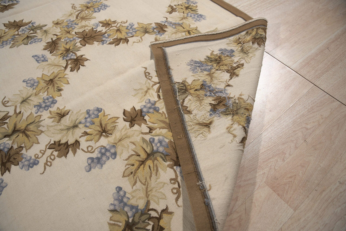 Vintage Aubusson Flat Weave Wool Rug, Ivory Grapevine Lattice