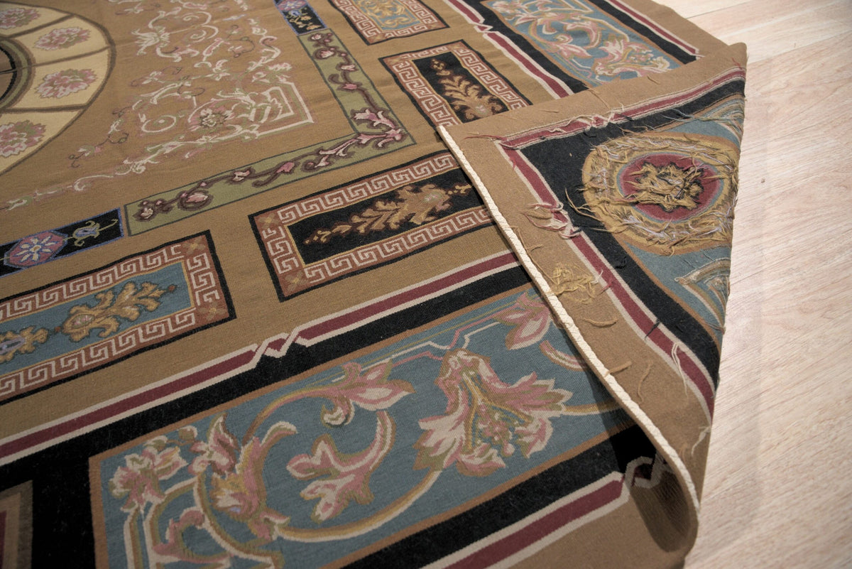 Vintage Aubusson Flat Weave Wool Rug, Neoclassical Compass Medallion