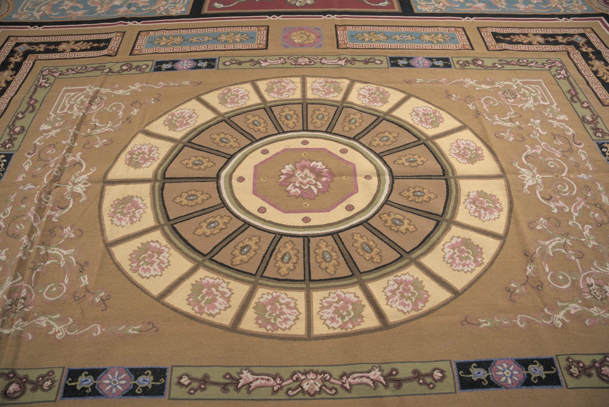 Vintage Aubusson Flat Weave Wool Rug, Neoclassical Compass Medallion