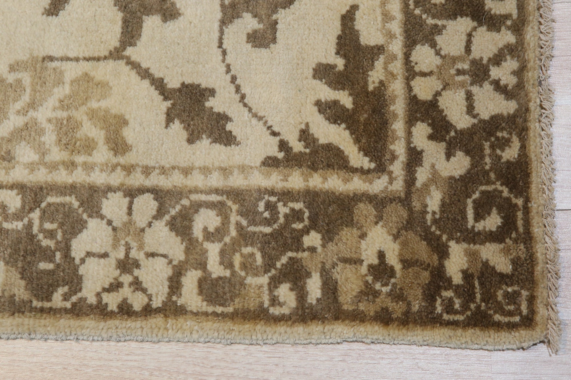 Serene Floral Harmony Ningxia Rug