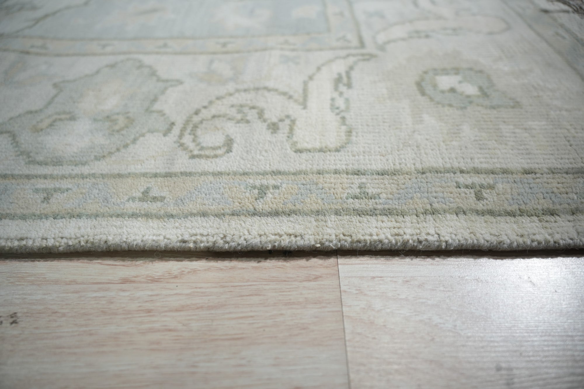 Light Blue &amp; Ivory Floral Grace Area Rug